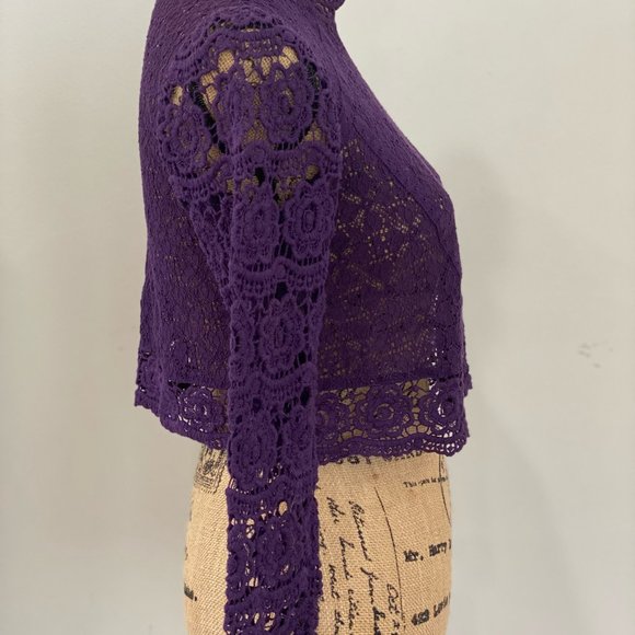 Forever21 Purple Lace Blouse ๐ 4 Tops for $20 BUNDLE & SAVE - Picture 4 of 7